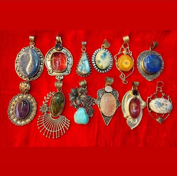 Cocktail crystal pendant