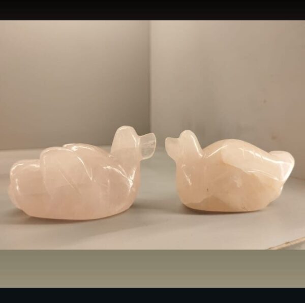 Manderdian duck rose quartz