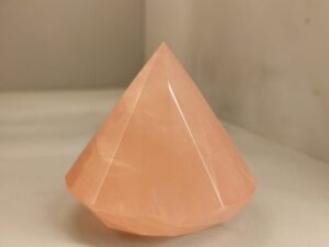 Rose quartz antenna