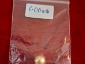 Golden south sea pearl (in ratti)