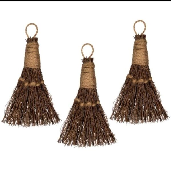 Cinnamon broom